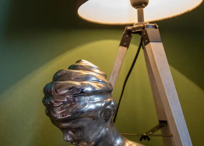 Sandra Mueller Appartamento *